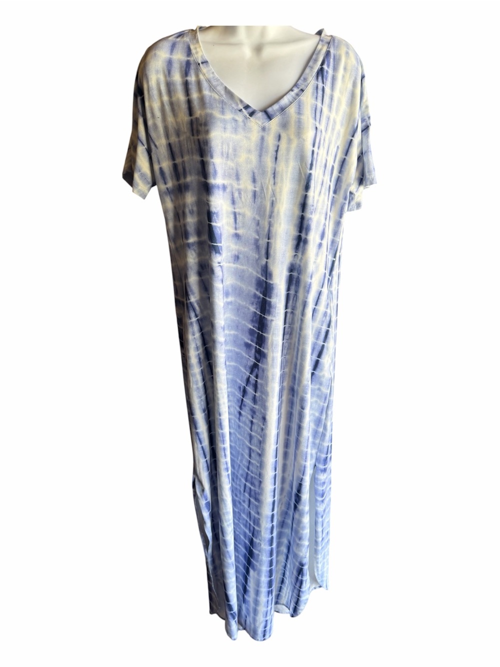Huskary Blue White Beachy Knit Tie-Dye V-Neck Side Pockets Side Slits Maxi Dress